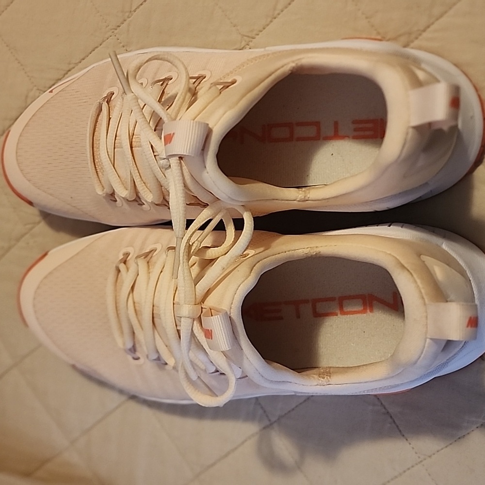 Nike Metcon Light Pink and Cream Trainers - Picture 6 of 7